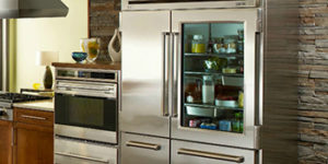 Холодильники и морозильные камеры Sub-Zero